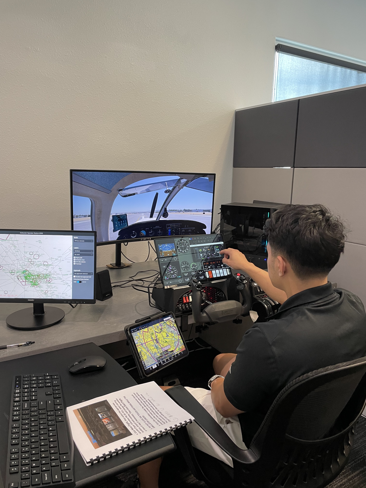 ActivePILOT instructor reviewing a lesson at the simulator during CFI training