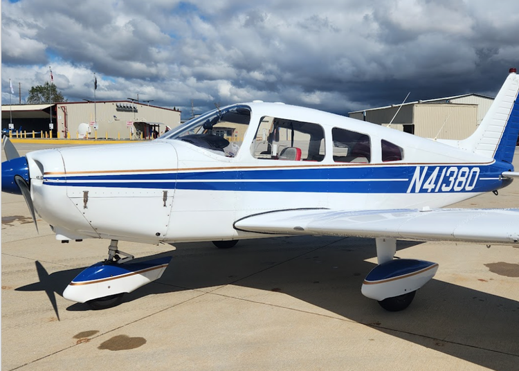 Piper Warrior N41380 with dual Garmin G5 displays available for aircraft rental
